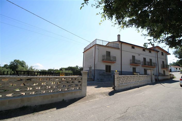 Image No.1-Maison de 4 chambres à vendre à Gessopalena