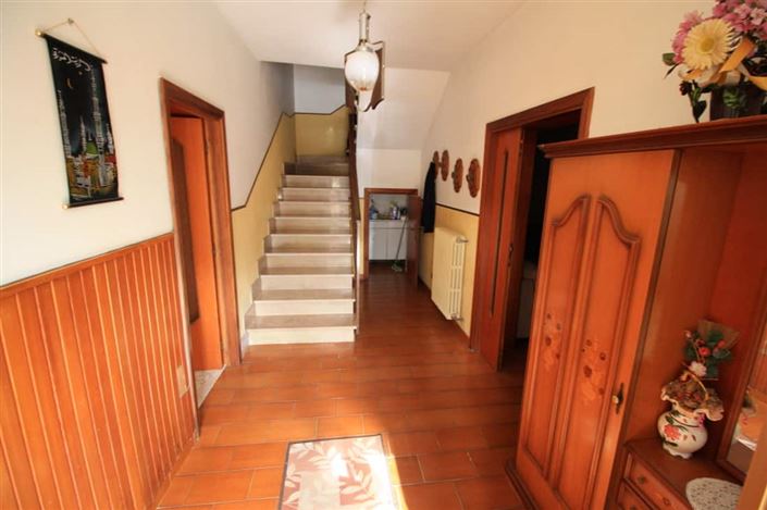 Image No.10-4 Bed Villa / Detached for sale