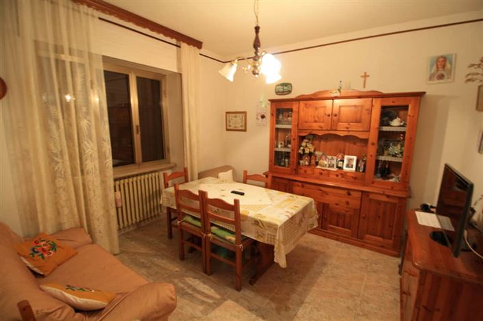 Image No.12-4 Bed Villa / Detached for sale