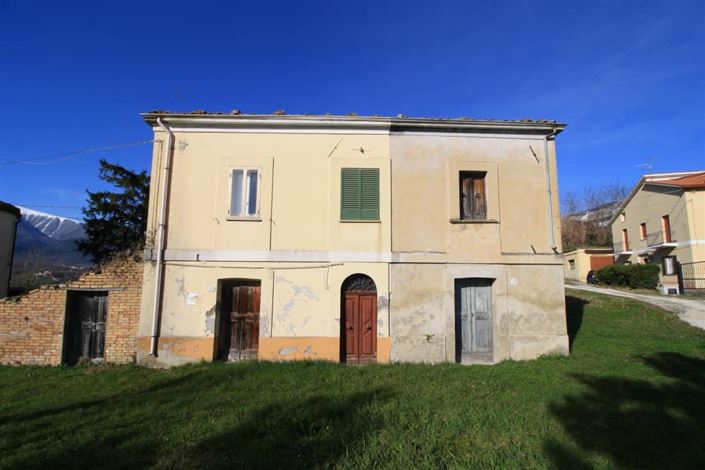 Image No.20-4 Bed Villa / Detached for sale