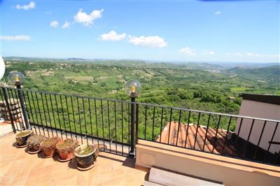 3 Bed Townhouse for sale