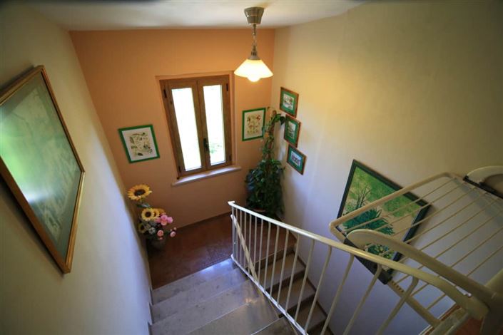 Image No.14-3 Bed Townhouse for sale