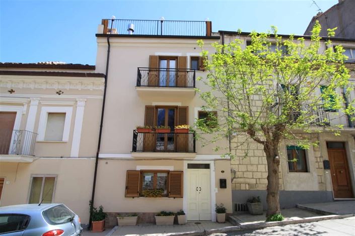 Image No.2-3 Bed Townhouse for sale