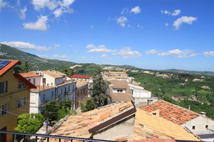 Image No.33-3 Bed Townhouse for sale