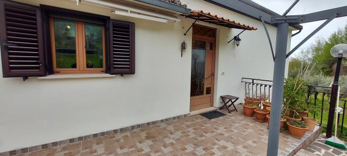 Image No.5-3 Bed Villa / Detached for sale