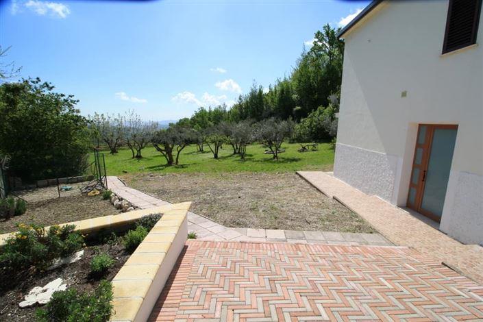 Image No.26-3 Bed Villa / Detached for sale