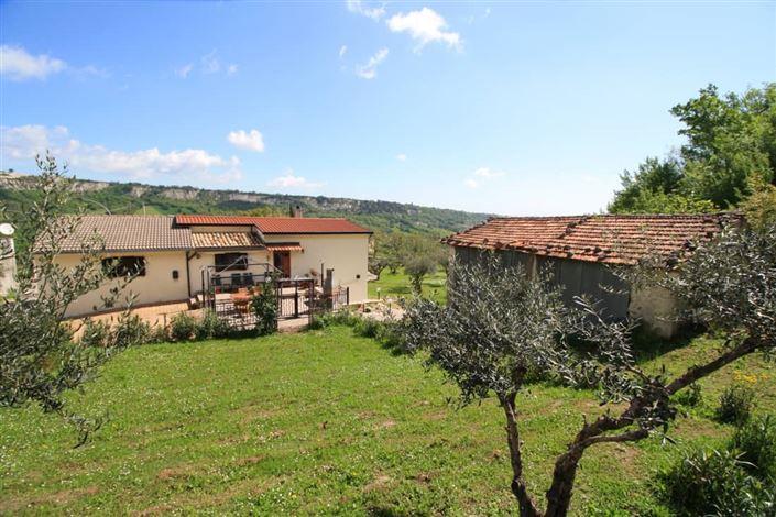 Image No.39-3 Bed Villa / Detached for sale