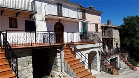 Image No.0-Maison de ville de 4 chambres à vendre à Torricella Peligna