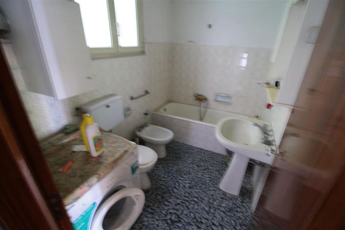 Image No.15-2 Bed Townhouse for sale