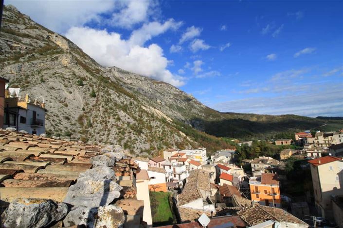 Image No.4-2 Bed Townhouse for sale