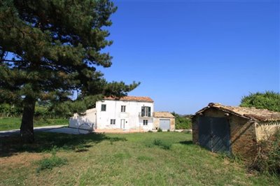 2 Bed Villa / Detached for sale