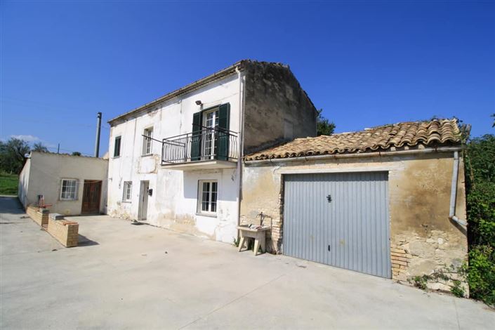 Image No.23-2 Bed Villa / Detached for sale