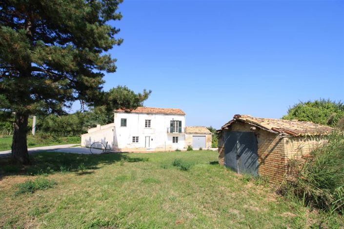 Image No.26-2 Bed Villa / Detached for sale