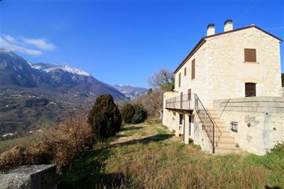 4 Bed Villa / Detached for sale