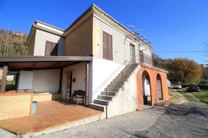 Image No.2-4 Bed Villa / Detached for sale