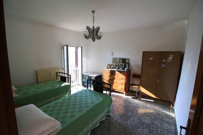 Image No.20-4 Bed Villa / Detached for sale