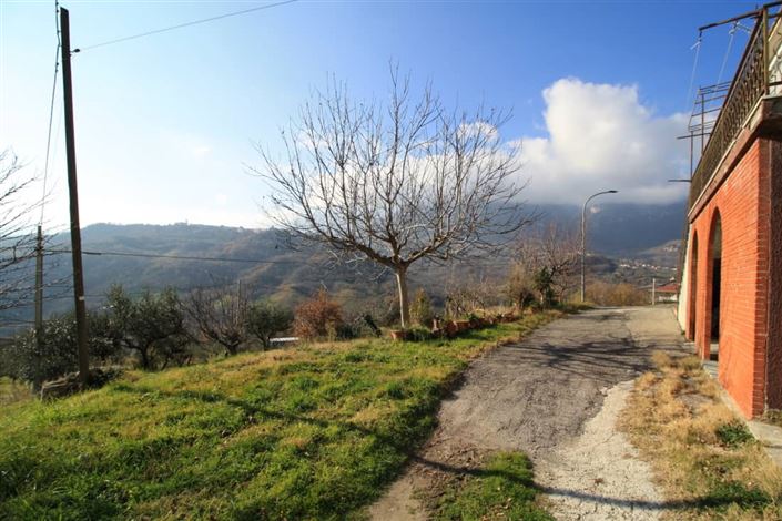 Image No.5-4 Bed Villa / Detached for sale