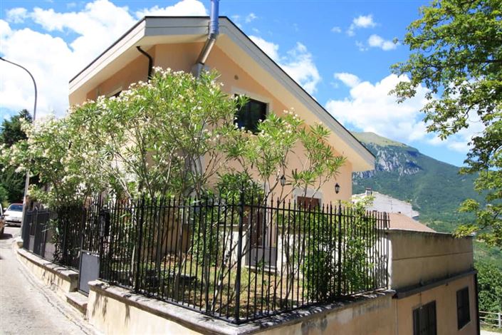 Image No.2-Appartement de 3 chambres à vendre à Palombaro