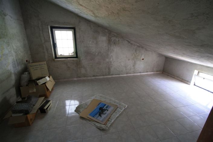 Image No.11-5 Bed House for sale