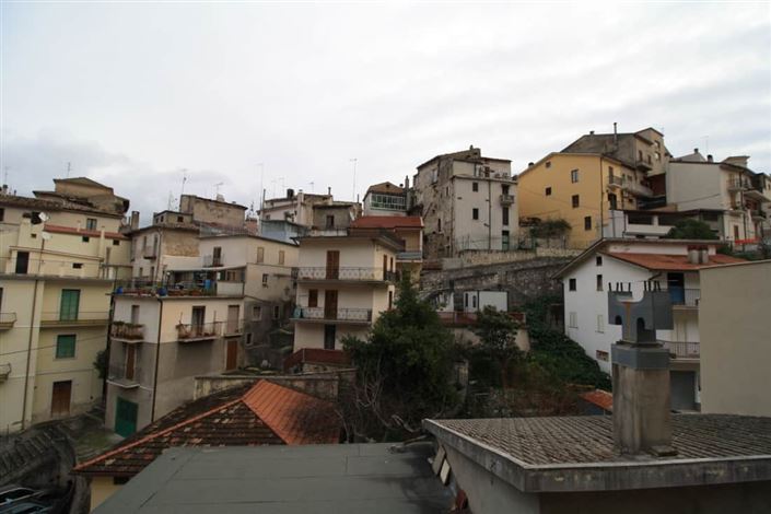 Image No.11-2 Bed Townhouse for sale