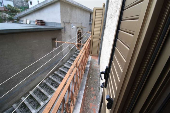 Image No.13-2 Bed Townhouse for sale