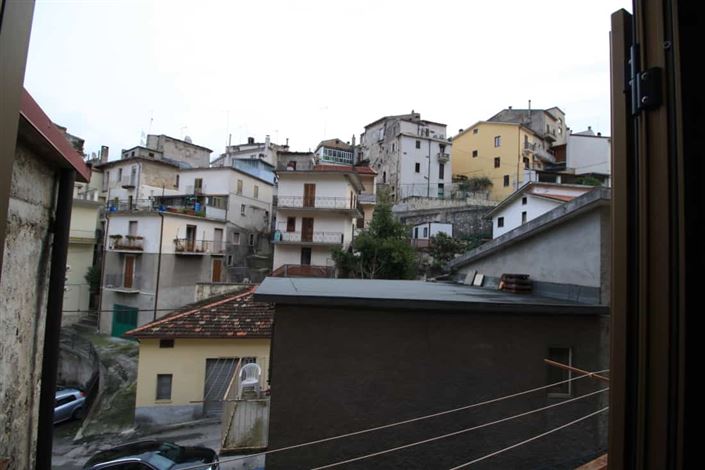 Image No.14-2 Bed Townhouse for sale