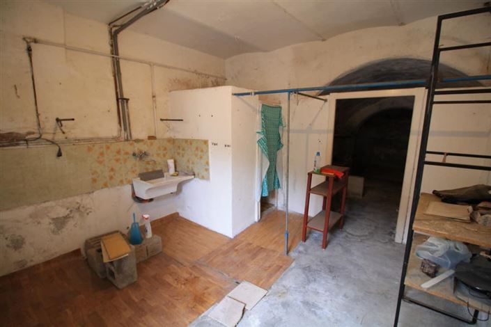 Image No.2-2 Bed Townhouse for sale