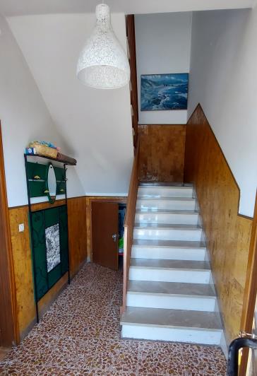 Image No.8-3 Bed House for sale