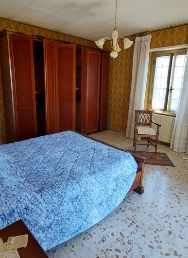 Image No.25-3 Bed House for sale