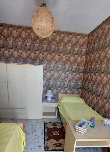 Image No.33-3 Bed House for sale