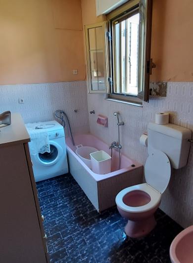 Image No.40-3 Bed House for sale