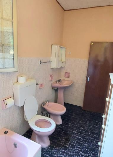 Image No.41-3 Bed House for sale