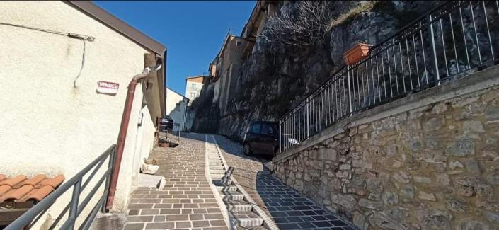 Image No.2-Maison de 3 chambres à vendre à Chieti