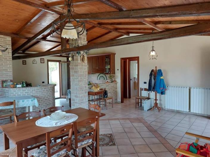 Image No.8-2 Bed Villa / Detached for sale