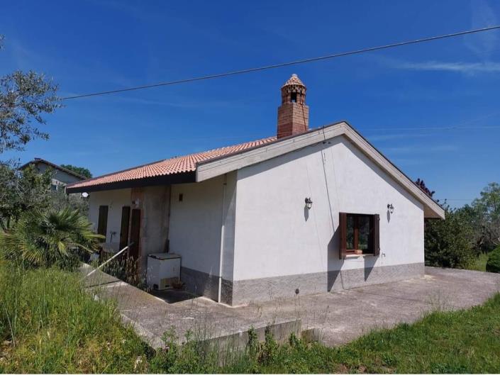 Image No.3-2 Bed Villa / Detached for sale