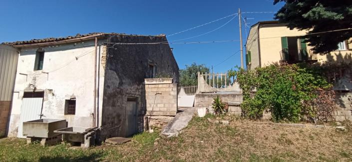 Image No.7-3 Bed Property for sale