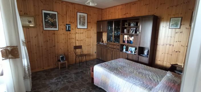 Image No.14-3 Bed Property for sale