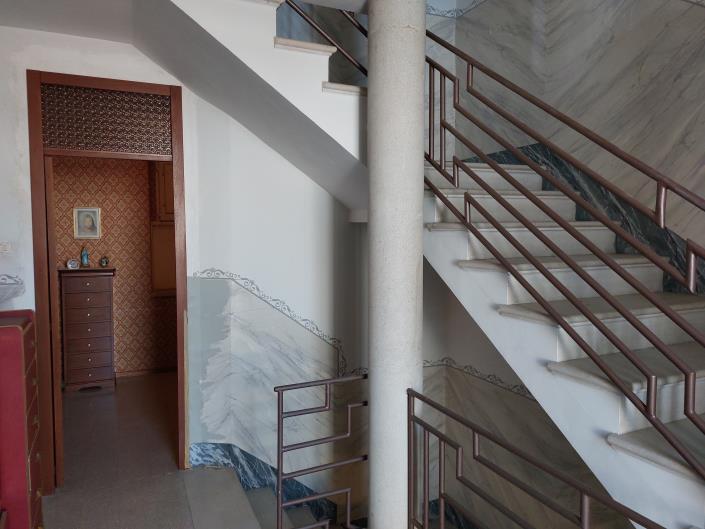 Image No.14-4 Bed Townhouse for sale