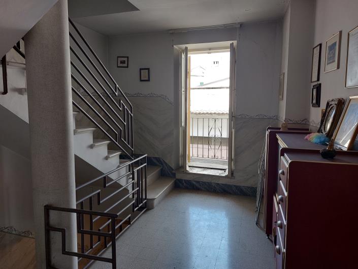 Image No.23-4 Bed Townhouse for sale