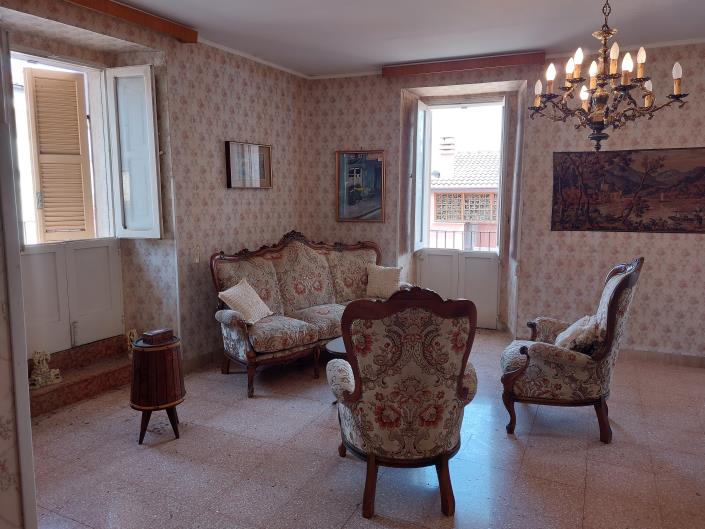 Image No.15-4 Bed Townhouse for sale