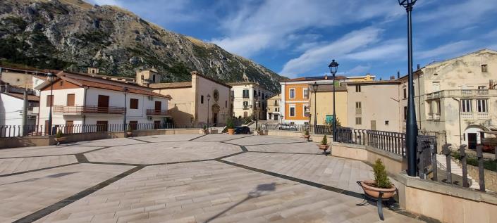 Image No.51-4 Bed Townhouse for sale