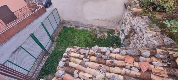 Image No.28-4 Bed Townhouse for sale