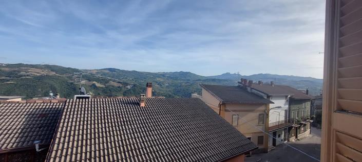 Image No.26-4 Bed Townhouse for sale