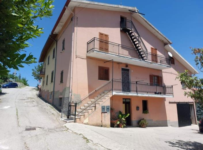 Image No.1-Maison de 3 chambres à vendre à Palombaro