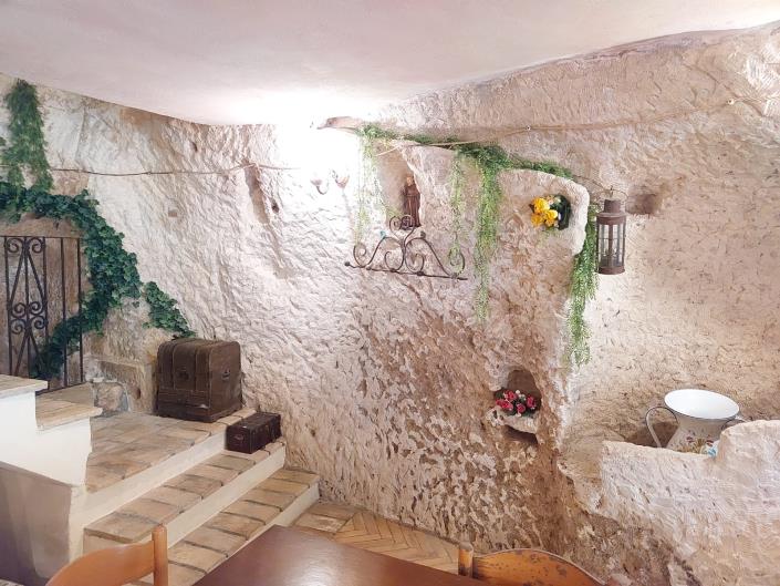 Image No.8-3 Bed Townhouse for sale