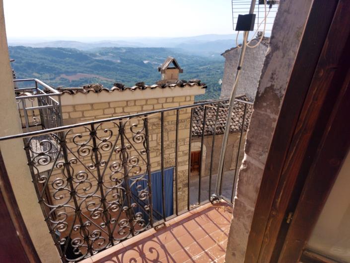 Image No.14-3 Bed Townhouse for sale