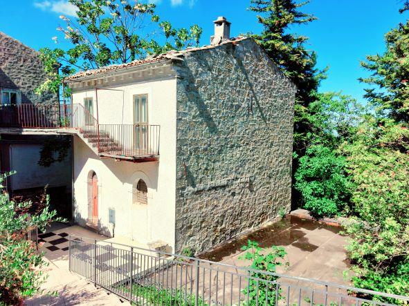 Image No.2-5 Bed Country House for sale