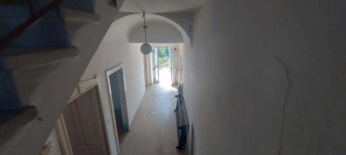 Image No.36-4 Bed House for sale