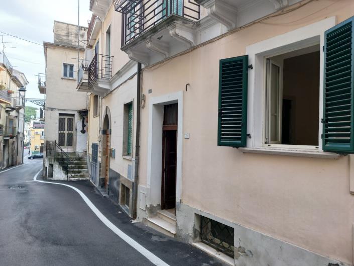 Image No.1-2 Bed Townhouse for sale