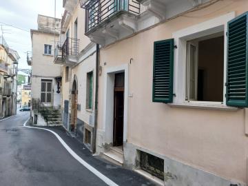 2 Bed Townhouse for sale